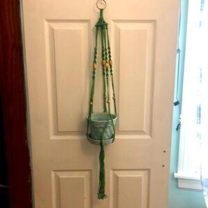 Woven plant hanger